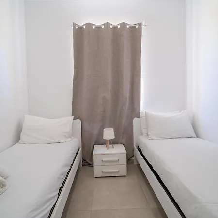 Peaceful Seafront 3br With Balcony By 360 Estates Apartamento *