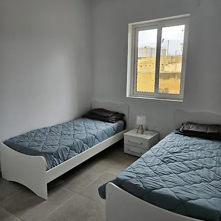 Peaceful Seafront 3br With Balcony By 360 Estates Apartment