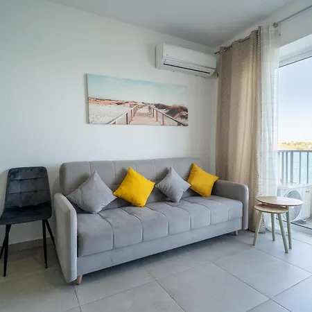 Peaceful Seafront 3br With Balcony By 360 Estates Birżebbuġa