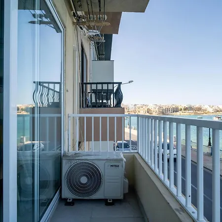 Apartman Peaceful Seafront 3br With Balcony By 360 Estates *