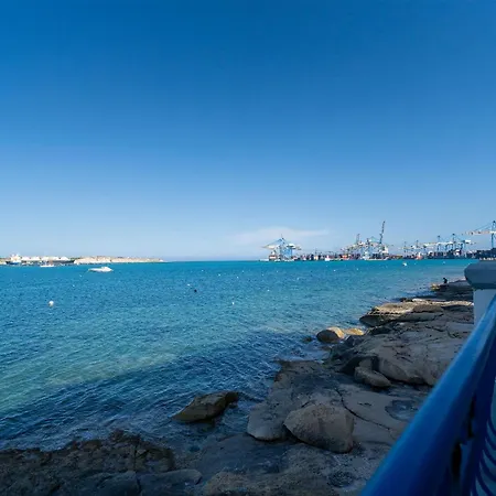 Apartman Peaceful Seafront 3br With Balcony By 360 Estates Birżebbuġa